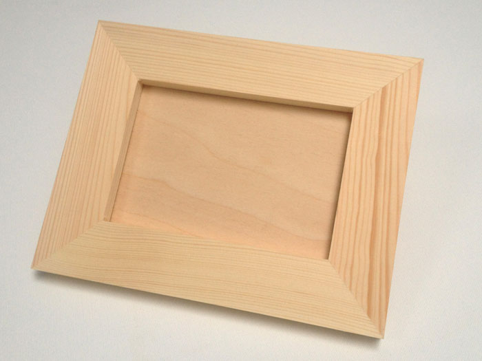Дрвена рамка за фотографии 18 x 23 cm